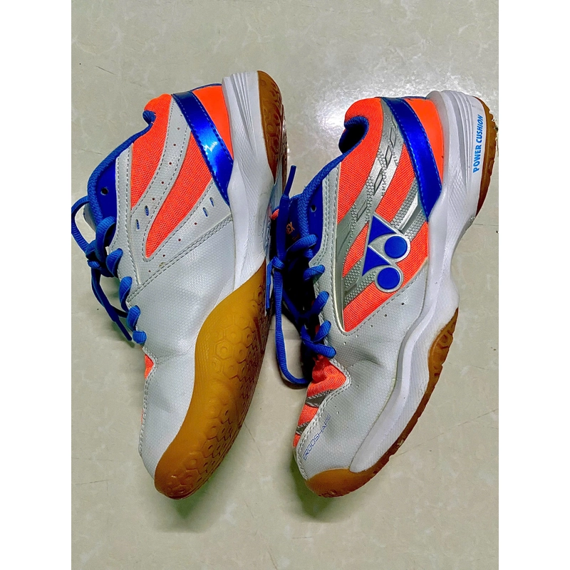 Giày cầu lông nữ Yonex cũ còn tốt 300k giá lúc mua 750k size 38 300451