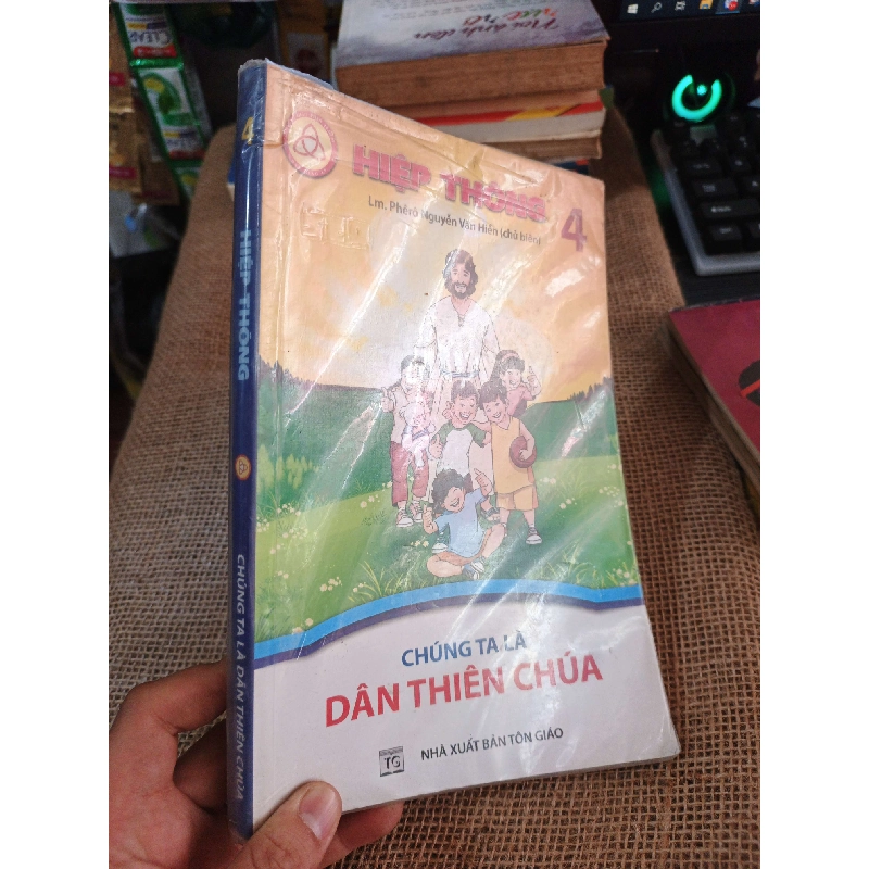 CHÚNG TA LÀ DÂN THIÊN CHÚA 2018 mới 80% (Công giáo) HLSC2404 1028537