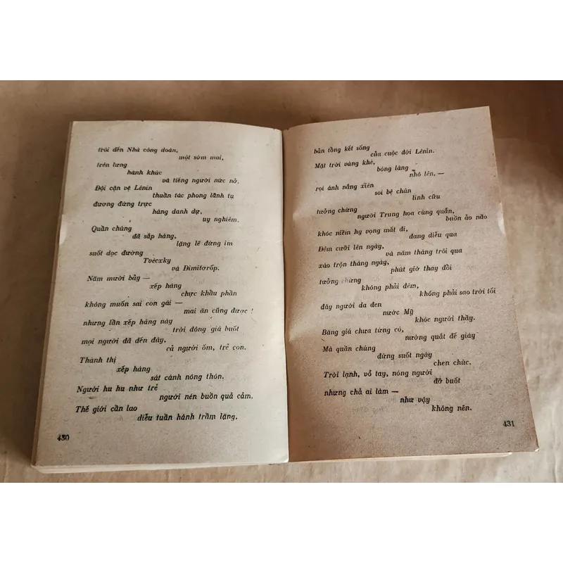 Cuộc đời và sự nghiệp của Vladimir Vladimirovich Mayakovsky, nhà thơ nổi tiếng người Nga 711610