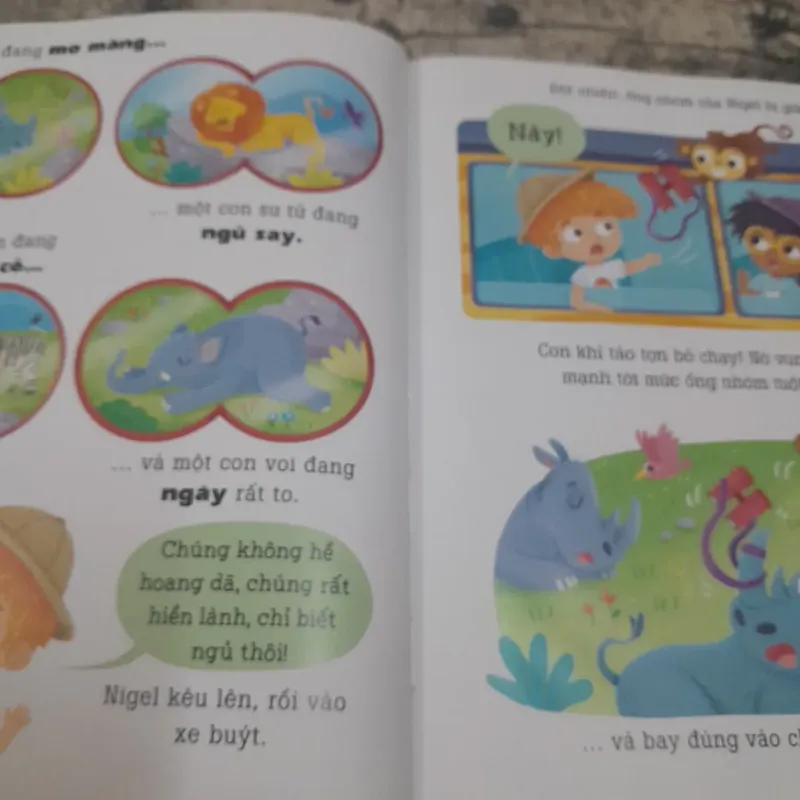 Truyện tranh màu. Câu chuyện về những nhà thám hiểm và những chú khủng long (2 quyển) 592279