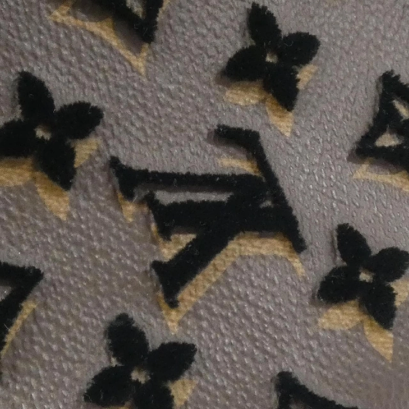 Túi đeo chéo Louis Vuitton Monogram Taffeta Triangle M45070 - Hàng hiệu Chính hãng 766472