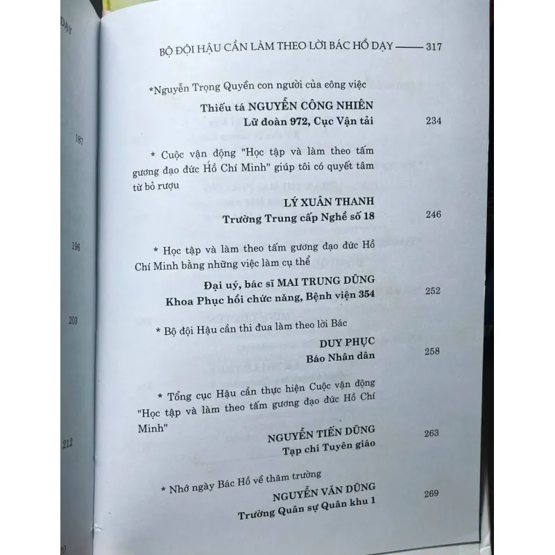 SÁCH BỘ ĐỘI HẬU CẦN LÀM THEO LỜI BÁC HỒ DẠY 703848