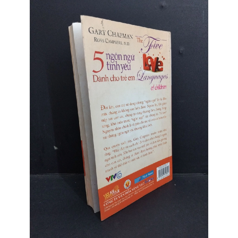Năm ngôn ngữ tình yêu dành cho trẻ em mới 70% bẩn bìa, ố nhẹ, gấp bìa 2010 HCM2811 Gary Champman VĂN HỌC 353618