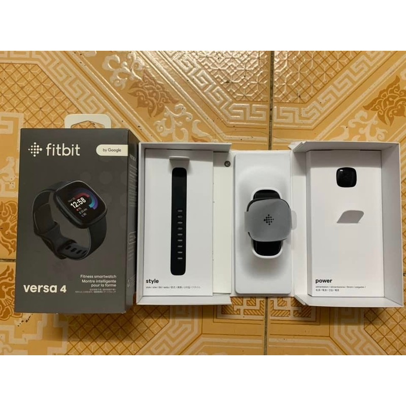 Fitbit versa 4 Like New 99% mang chưa tới 3 lần. Hàng mua bên Cana 166013