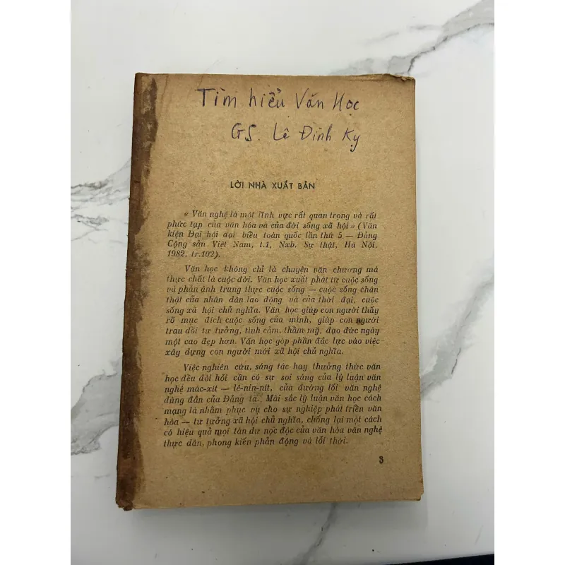 Tìm hiểu Văn học – GS Lê Đình Kỵ 718310
