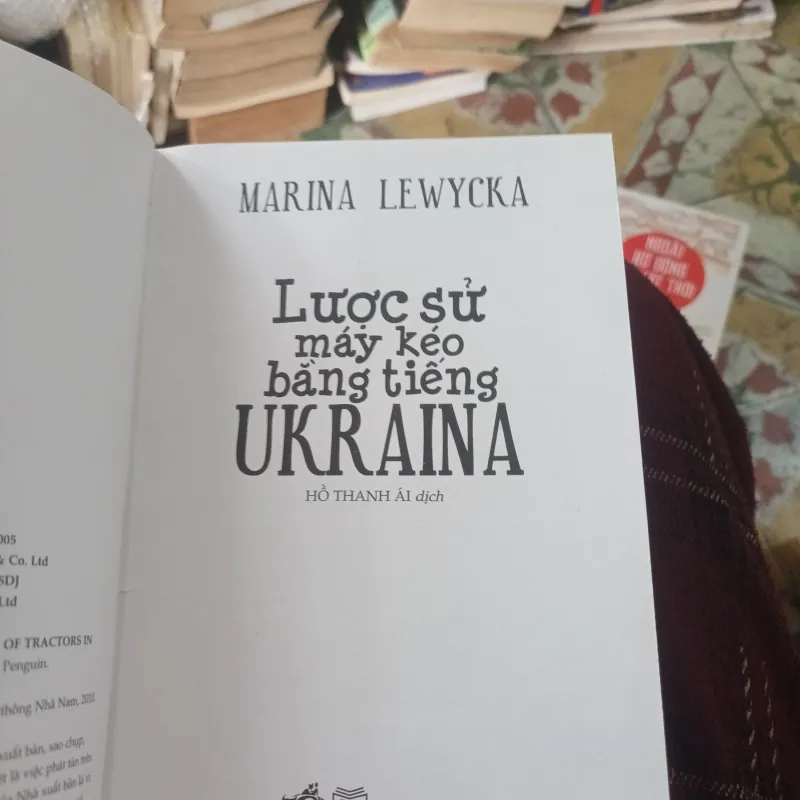 Lược Sử Máy Kéo Bằng Tiếng UKRAINA- Marina Lewycka 749574