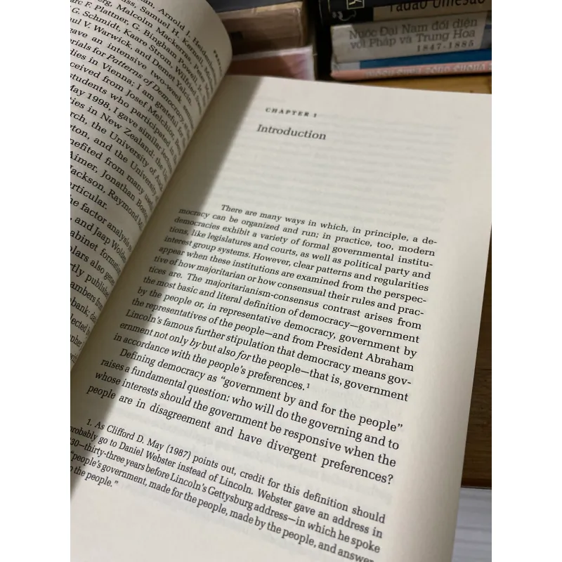 Sách cũ: Patterns of Democracy - Arend Lijphart 957829