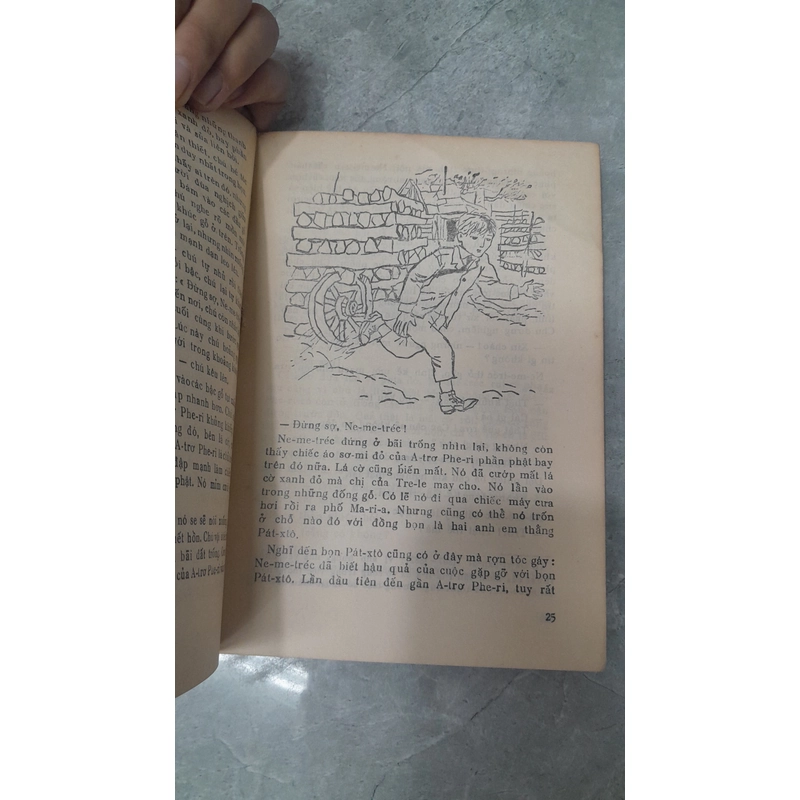 NHỮNG CẬU CON TRAI PHỐ PAN - MÔN - NA PHÊ - REN 205930