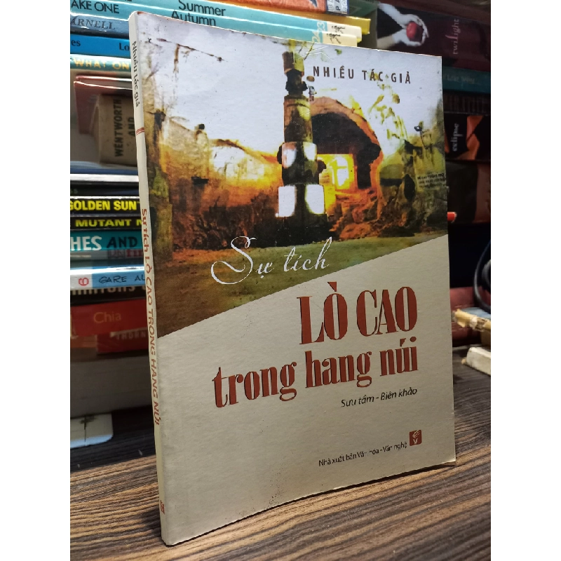 Sự tích Lò Cao trong hang núi - Nhiều tác giả 450153