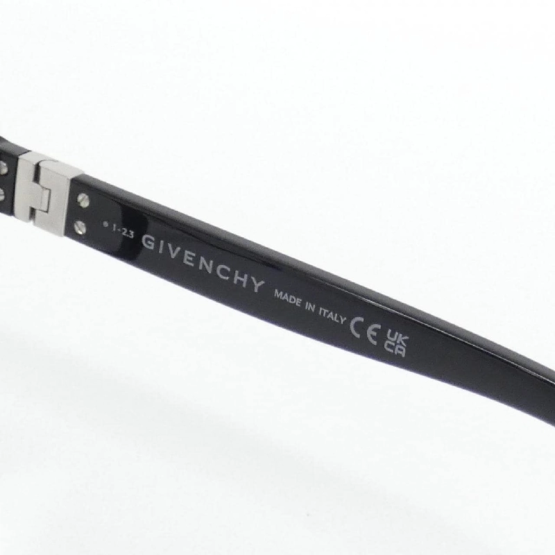 【Sản phẩm mới】Kính Givenchy 50040F 625558