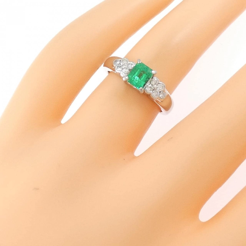 Nhẫn Emerald PT900 0.46CT - Hàng hiệu Chính hãng 851750