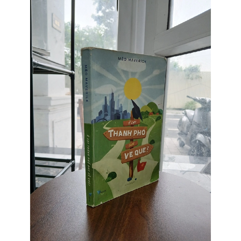 Ở lại thành phố hay về quê?<br>Mèo Maverick 539471