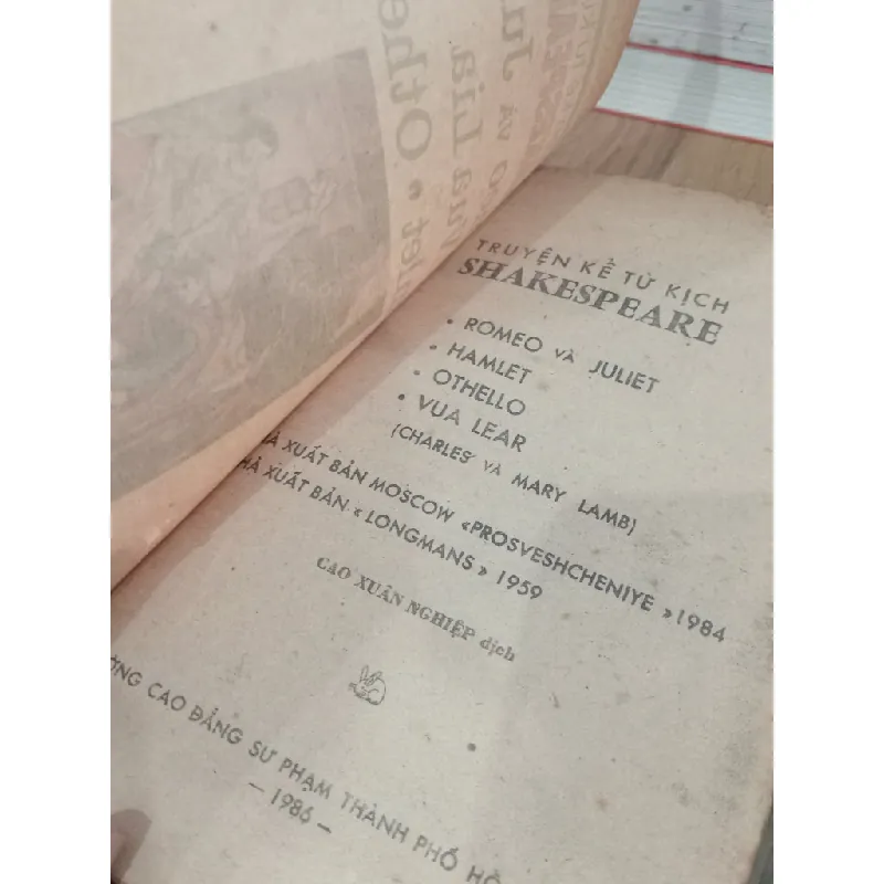 Truyện kể tứ kịch Shakespeare: Romeo và Juliet, Vua Lia, Hamlet, Othello 547151