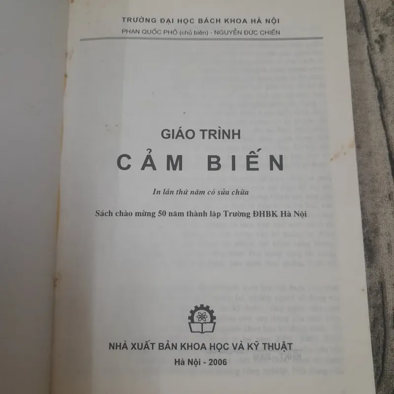 Giáo trình cảm biến. Chủ biên Phan Quốc Phô 590190