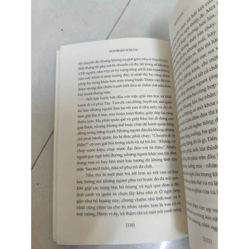 Người đọc Bernard Cafe schlink 414235