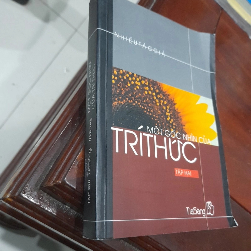 Một góc nhìn của TRI THỨC, tập hai 312937