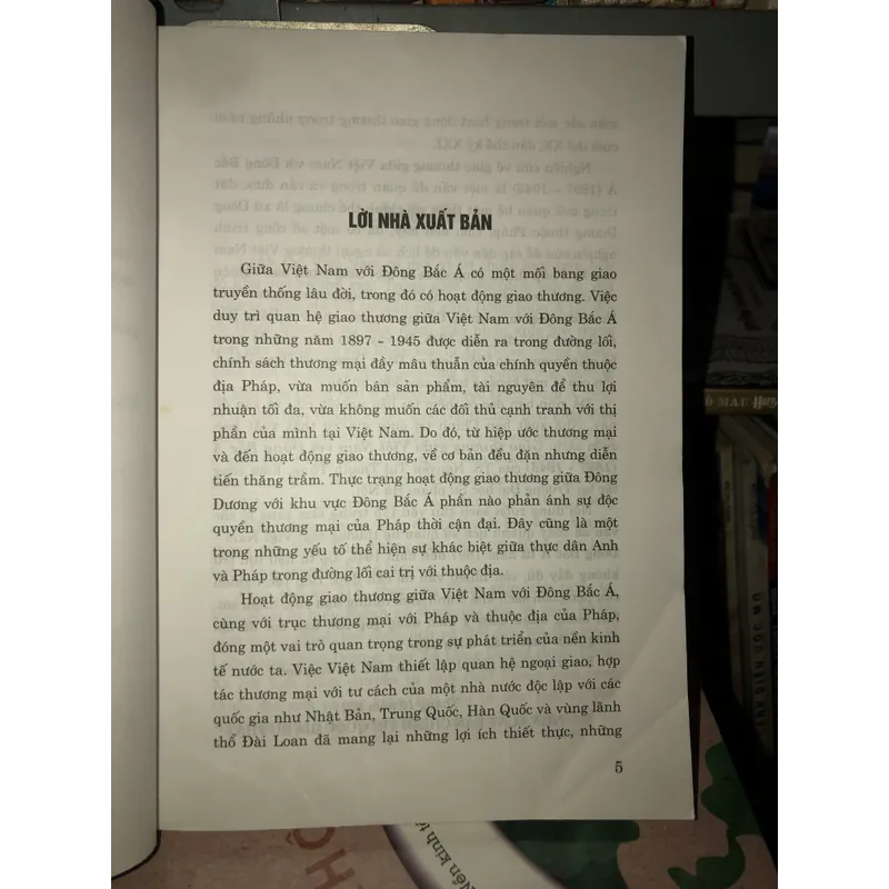 Giao thương giữa Việt Nam với Đông Bắc Á (1897 - 1945) - TS. Nguyễn Thị Thanh Tùng 681383
