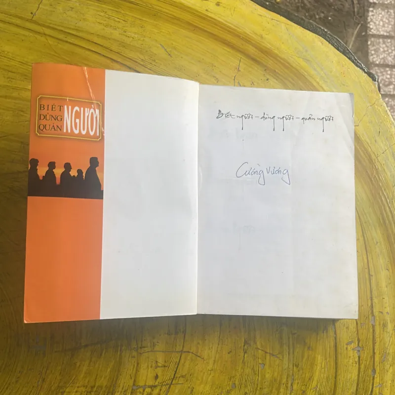 COMBO HÀNH TRANG ĐỜI NGƯỜI & BIẾT NGƯỜI DÙNG NGƯỜI QUẢN NGƯỜI 960223