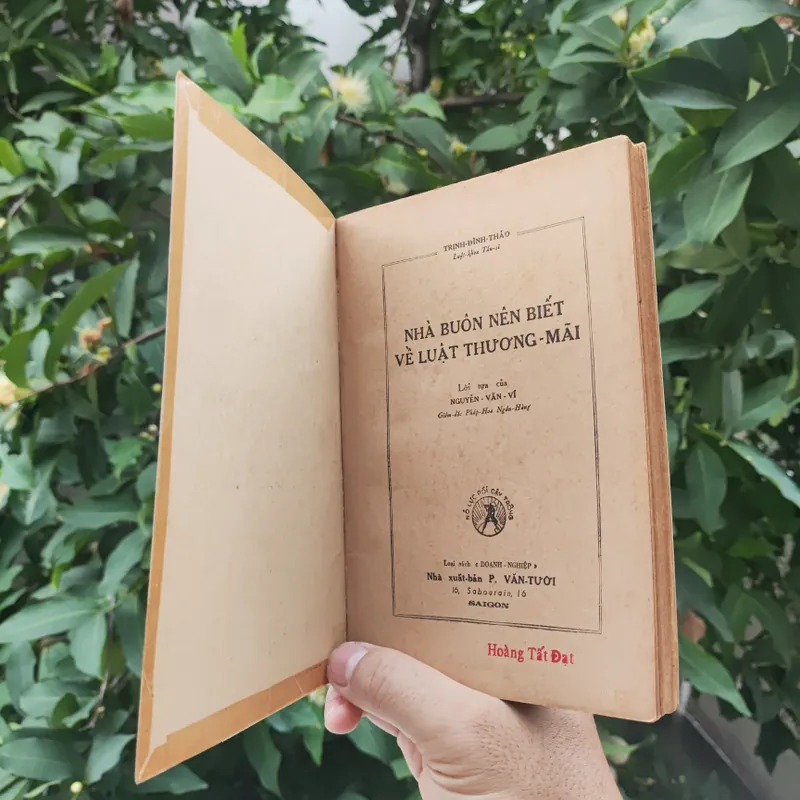 Nhà Buôn Nên Biết Về Luật Thương Mại - Trịnh Đình Thảo 730584