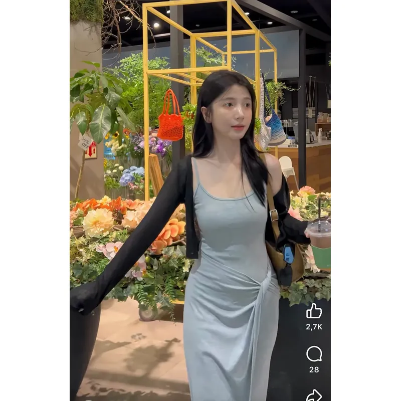 Váy thun xoắn eo 2 dây 695993