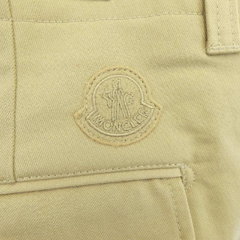 Moncler MONCLER 10912B00010 Quần shorts - Hàng hiệu Chính hãng 893039