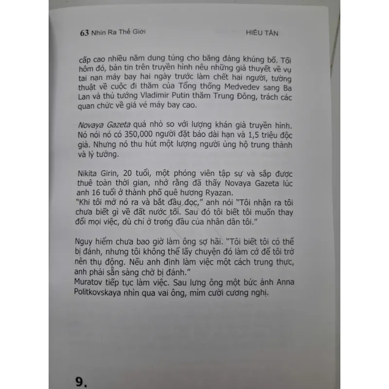 Nhìn ra thế giới - Hiếu Tân - Chính trị / Xã hội / Tiểu luận 1006575