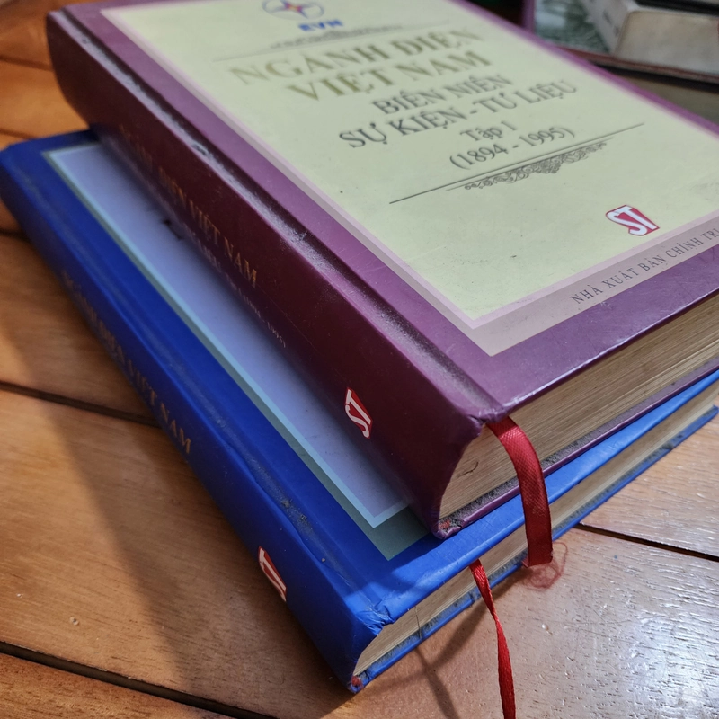 Ngành điện Việt Nam biên niên sự kiện 1894-2014 | khổ to bìa cứng 550347