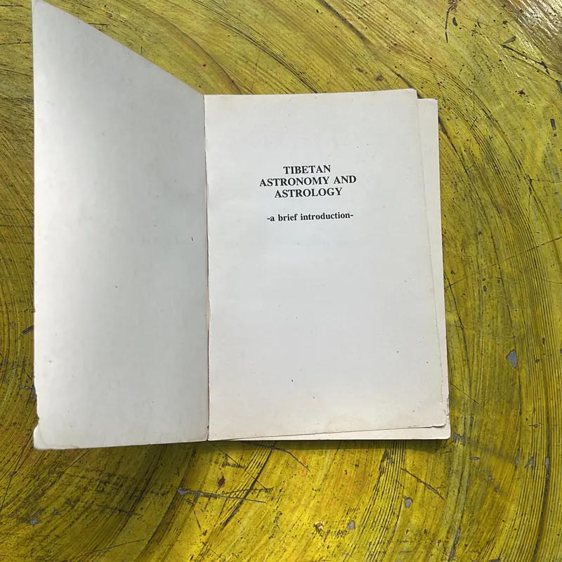 TIBETAN ASTRONOMY ASTROLOGY- A BRIEF INTRODUCTION  712229