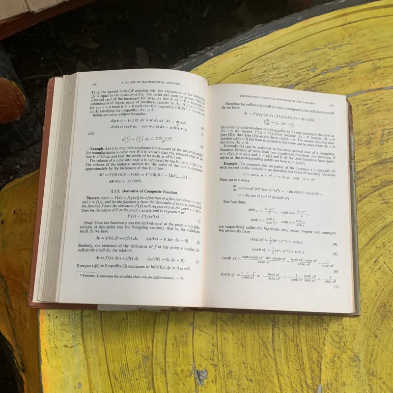 A COURSE OF MATHEMATICAL ANALYSIS VOLUME 1,2- S.M. NIKOLSKY 760760