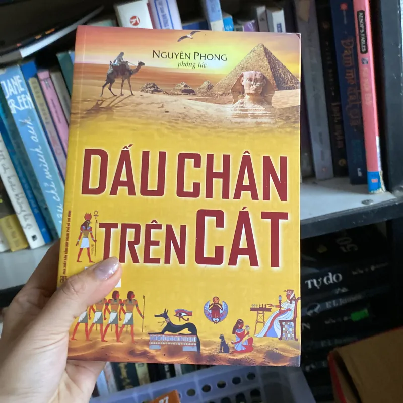 Dấu chân trên cát Nguyên Phong 755101