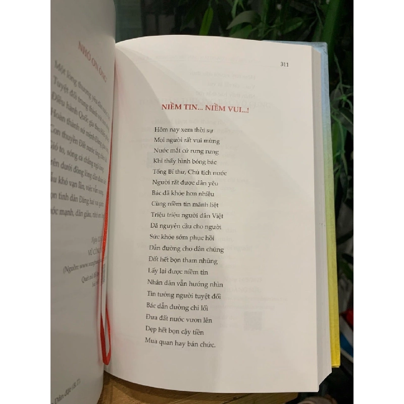Niềm tin yêu của nhân dân trong nước và bạn bè quốc tế dành cho tổng bí thư Nguyễn Phú Trọng -NXB Chính trị quốc gia sự thật 782190