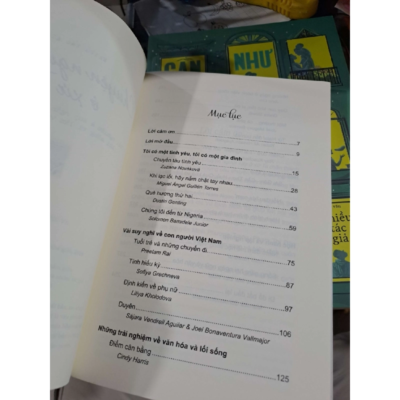 Chuyện Người Tây Ở Xứ Ta - Nhiều Tác Giả - 2019 mới 90% - VĂN HỌC - HMT3012 749977