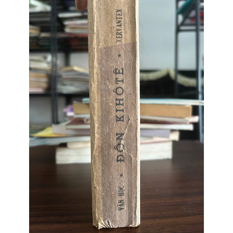 Tuyển tập các tác phẩm văn học nước ngoài xuất bản trong năm 1983 - None 933595