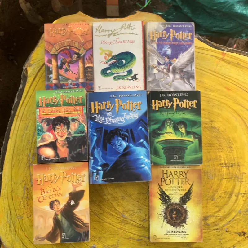 COMBO HARRY POTTER TRỌN BỘ 8 tập - J.K. ROWLING 936542