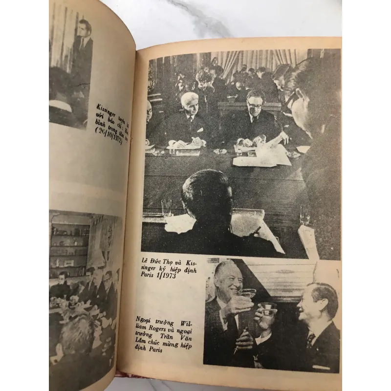 Từ Tòa Bạch Ốc Đến Dinh Độc Lập (Bộ 2 tập) 706093