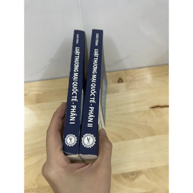 Giáo trình luật thương mại Quốc tế 2 phần  970450