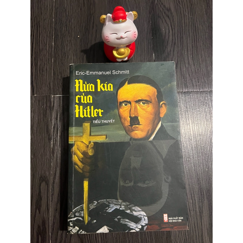 Nửa kia của Hitler - E. Schmitt 290353