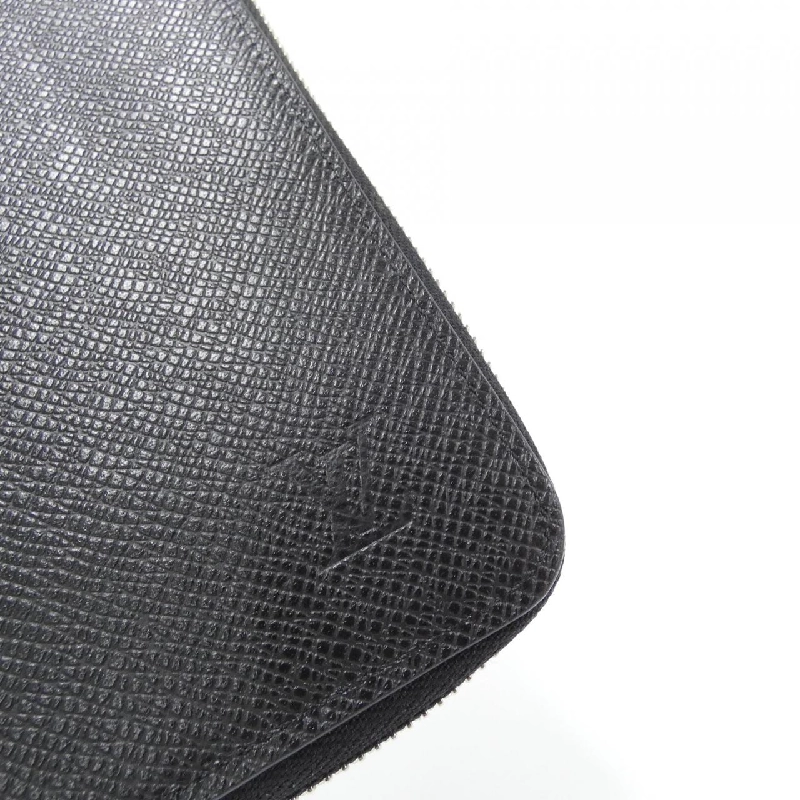 Ví Louis Vuitton Taiga Zippy Wallet Vertikal M30503 622081