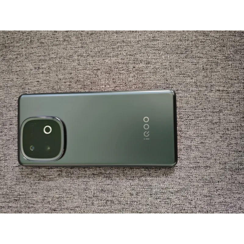 Vivo iqoo z10 turbo 12/256 757633