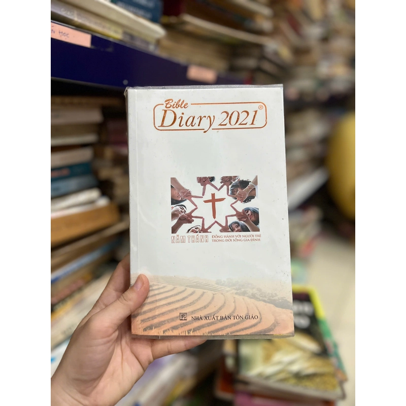 Bible Diary 2021 - Năm Thánh đồng hành với người trẻ trong đời sống gia đình 454133