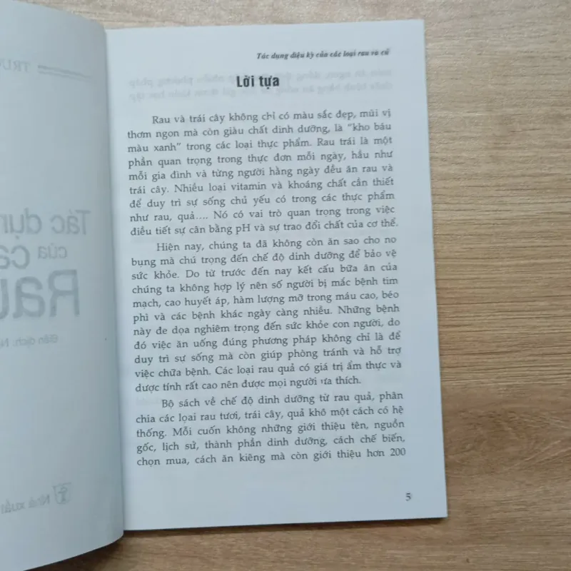 2 quyển sách cũ 971420