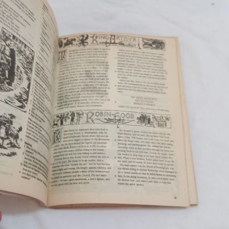 HEADWAY-John&Liz Soars 552245