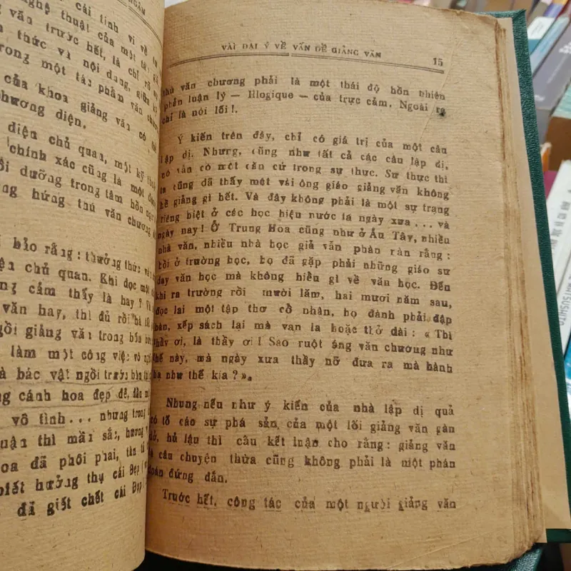 GIẢNG VĂN CHINH PHỤ NGÂM CỦA ĐOÀN THỊ ĐIỂM  - ĐẶNG THAI MAI 641034