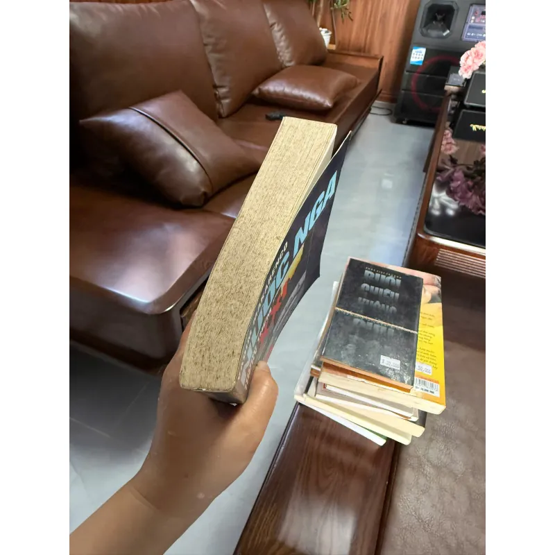 Nước Nga trước thềm thế kỷ XXI” – Vadim Makarenko 975422