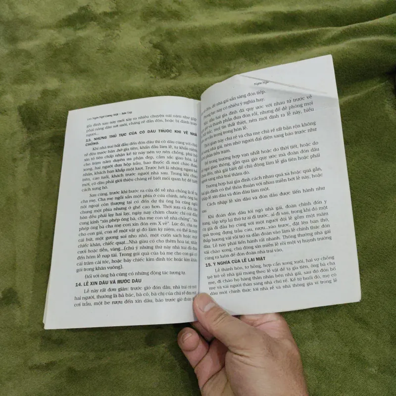 Khuôn Mặt Bàn Tay & Vận Mệnh Con Người 754555