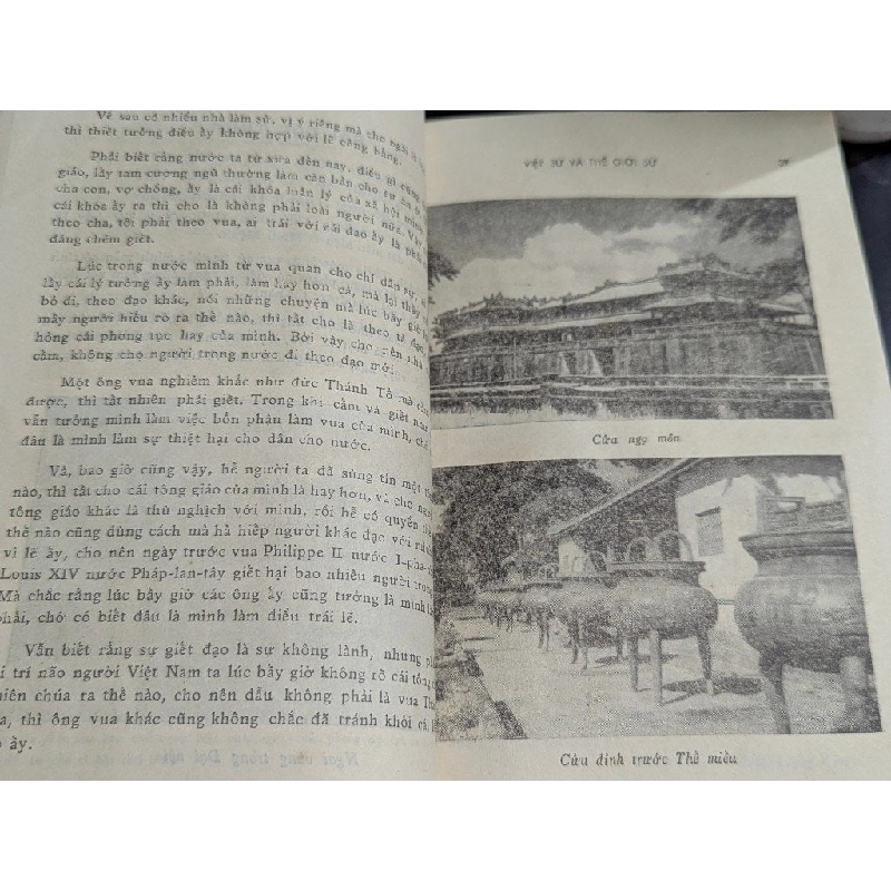 Việt sử và thế giới sử - Nguyễn Văn Mùi 504700