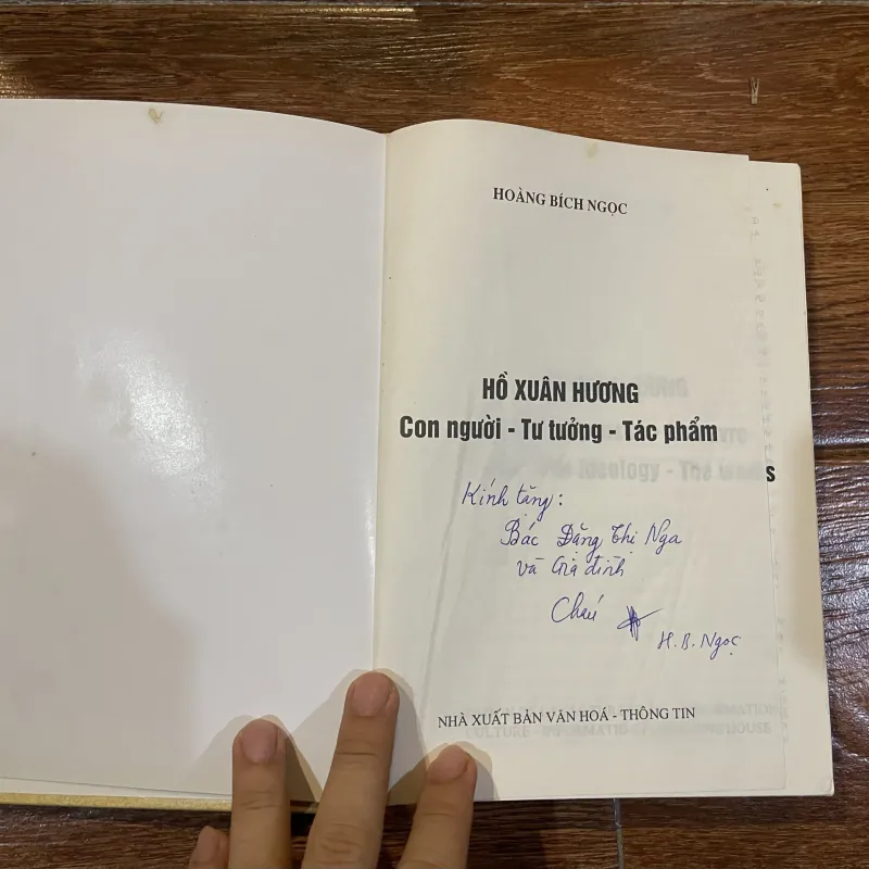 Hồ Xuân Hương Con người - Tư tưởng - Tác phẩm  (t4) 971097
