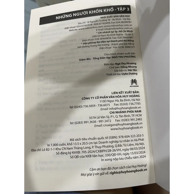 “Những người khốn khổ” (3 tập)- Victor Hugo (mới 99%) 690635