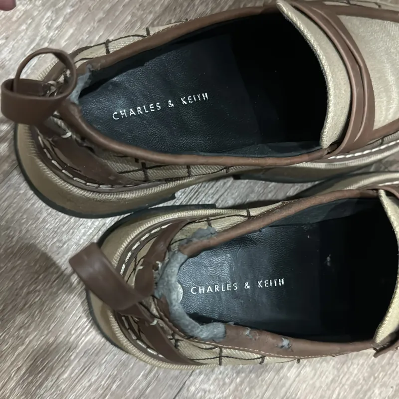 Thanh lý giày cnk auth 97% ạ 719479