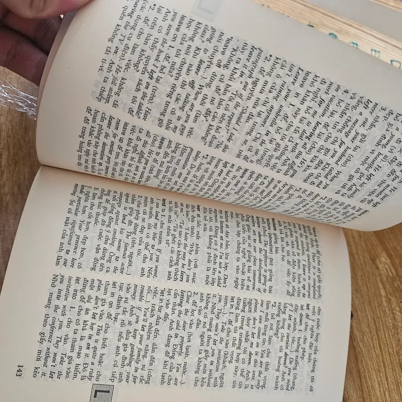 Từ điển cụm động từ - giới từ • Anh - Việt
 688767